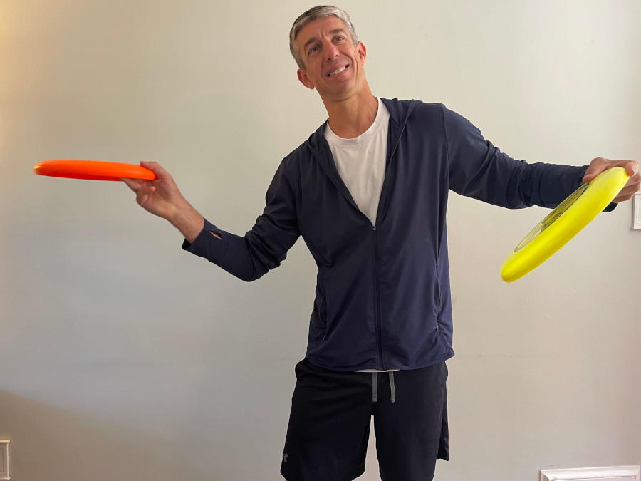 two hands throw